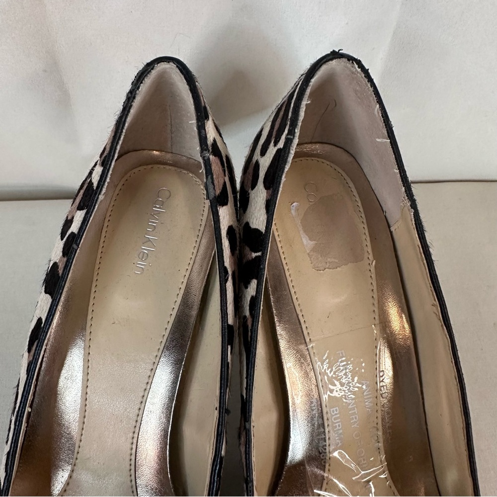 CALVIN KLEIN Women’s Size 9 Shoes Heels Leopard Print Cow Fur Dolly Style - Picture 15 of 16
